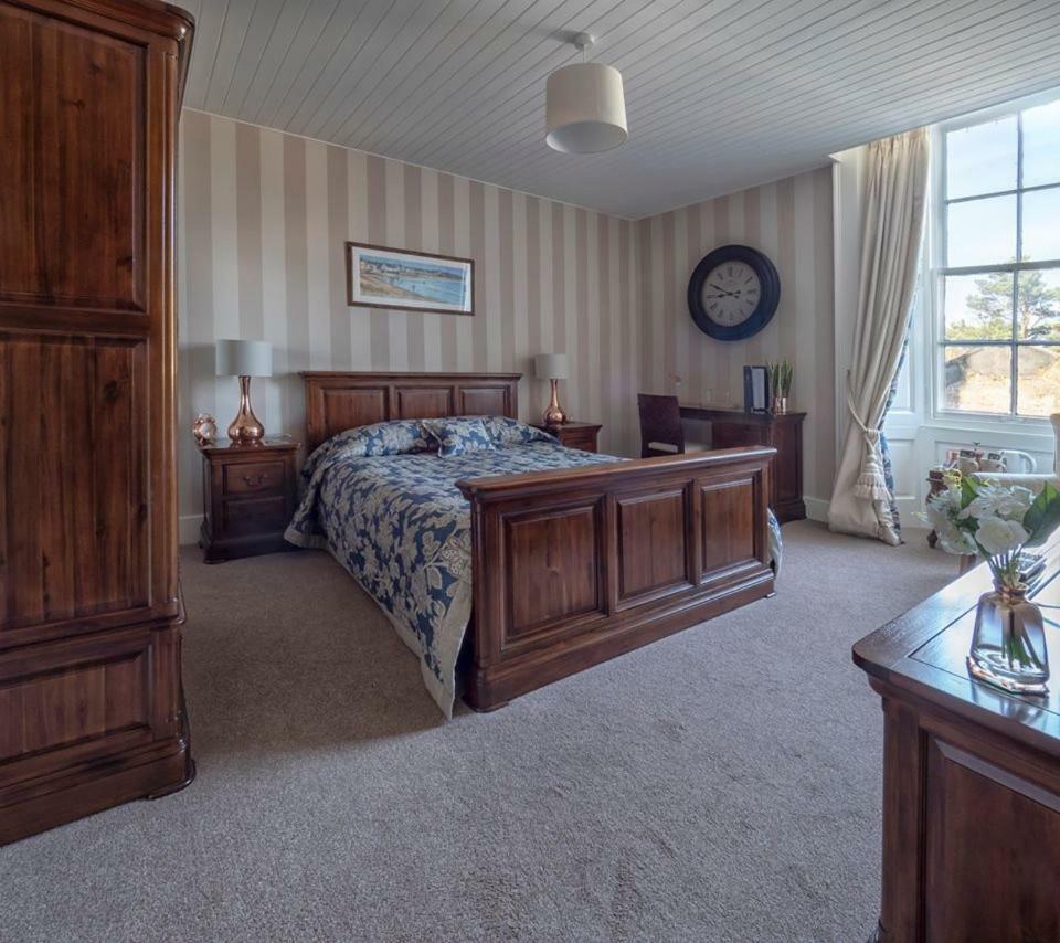 Oswald House Hotel Кърколди Екстериор снимка